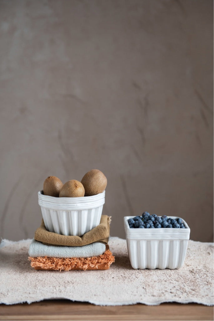 Textured Ceramic Berry Bowl | Circle